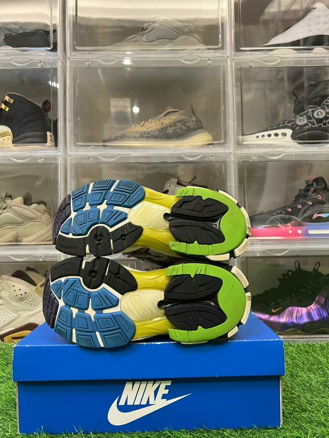 Balenciaga Balenciaga Runner Colorful Dad Sneakers Size 35 Size US 5 / IT 35 - 6 Thumbnail