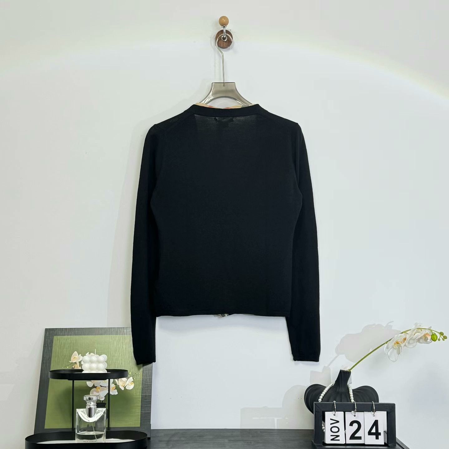 Burberry burberry black cardigan with check trim Size L / US 10 / IT 46 - 3 Thumbnail