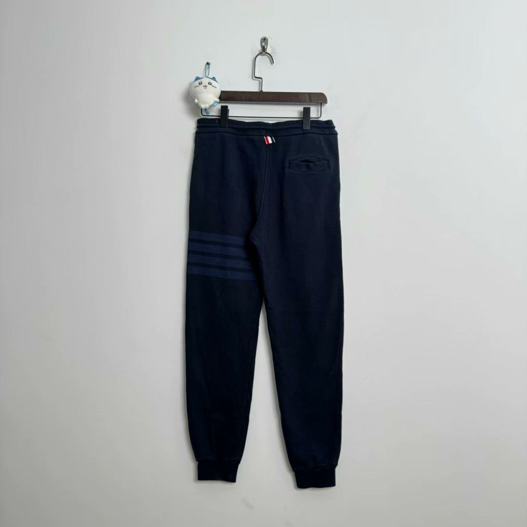Thom Browne thom browne navy four-stripe sweatpants Size US 30 / EU 46 - 3 Thumbnail