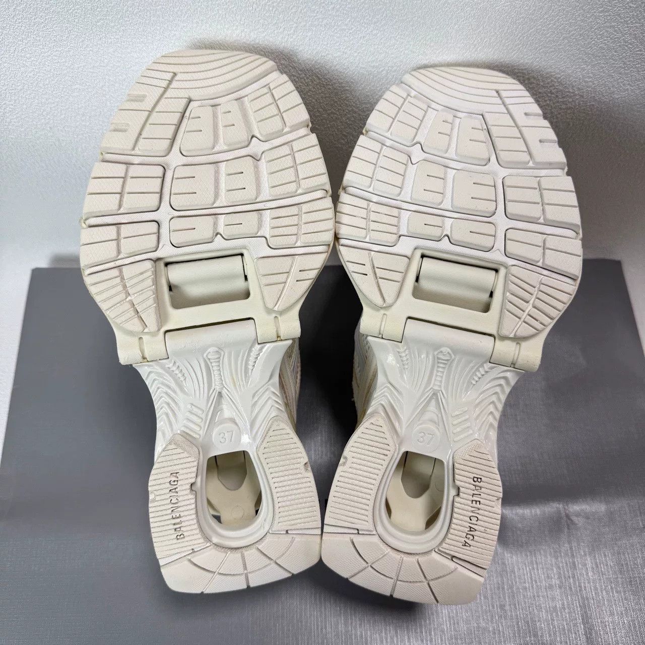 Balenciaga balenciaga x-pander low-top sneakers in white Size US 6.5 / IT 36.5 - 6 Thumbnail
