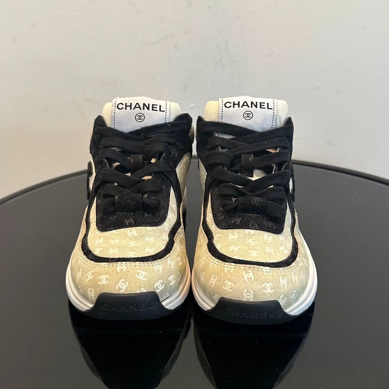 Chanel chanel logo printed low-top sneakers Size US 6 / IT 36 - 2 Thumbnail