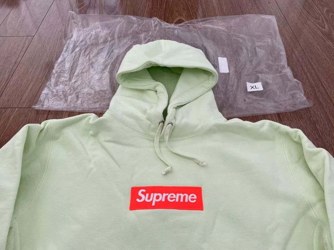 Supreme supreme pale lime box logo hooded sweatshirt Size US M / EU 48-50 / 2 - 2 Thumbnail