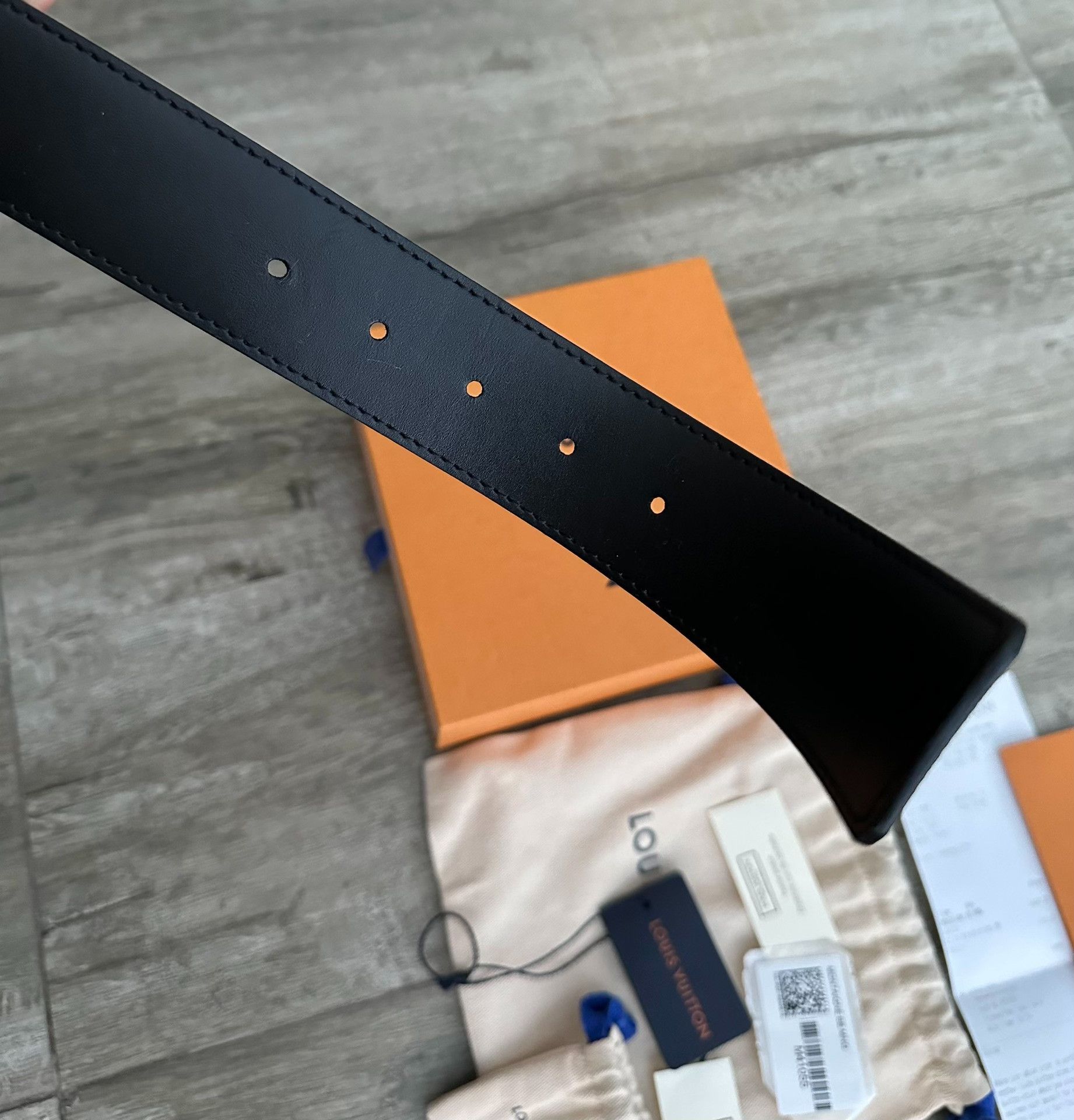 Louis Vuitton louis vuitton logo leather belt for men Size ONE SIZE - 6 Thumbnail