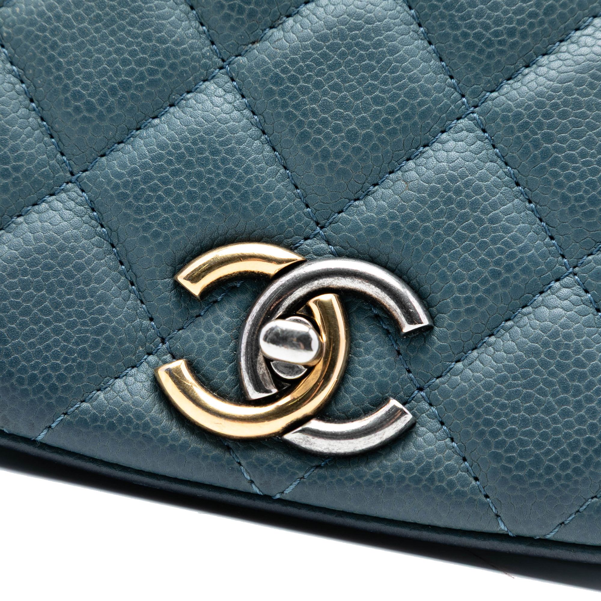 Chanel Chanel Small Quilted Caviar Casual Pocket Flap Size ONE SIZE - 5 Thumbnail