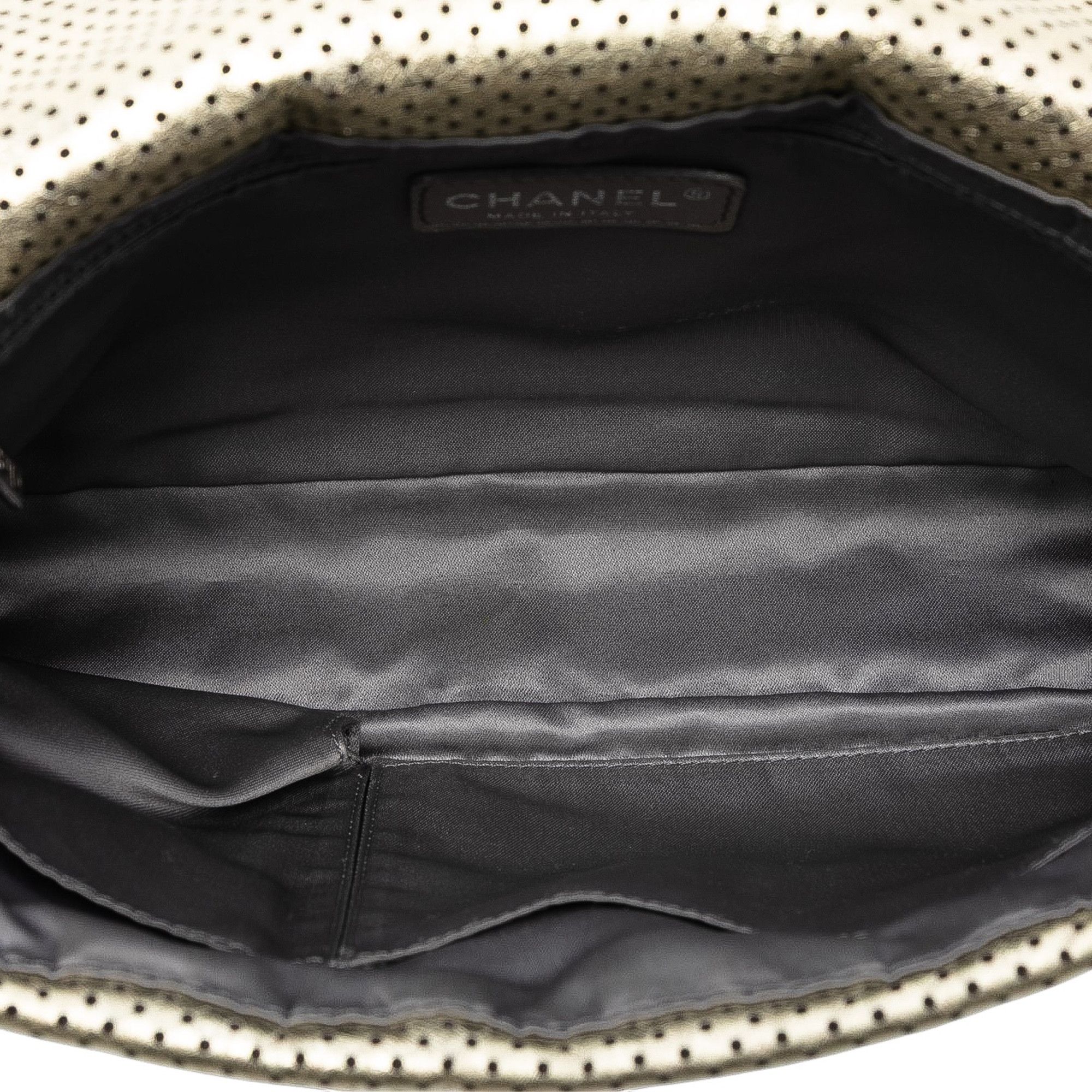 Chanel Chanel Medium Reissue Perforated Calfskin Drill Flap Size ONE SIZE - 4 Thumbnail