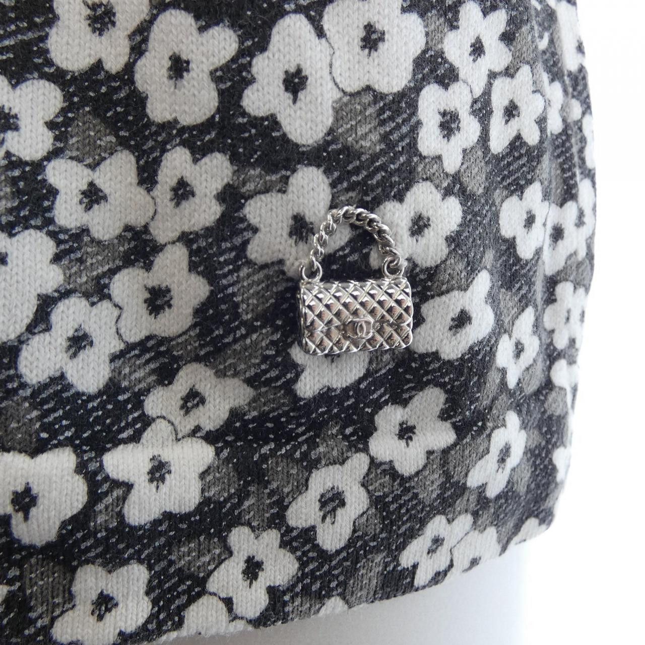 Chanel Chanel Chanel LOOK23 T-shirt Cotton T-Shirts P77924K11270 DUTY FREE for USA Size ONE SIZE - 8 Thumbnail