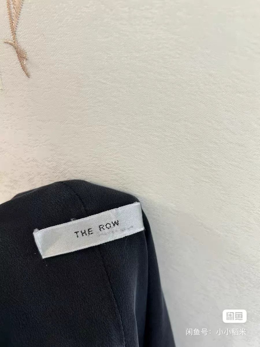The Row The Row Black V-Neck Dress Size US 36 / EU 52 - 4 Thumbnail