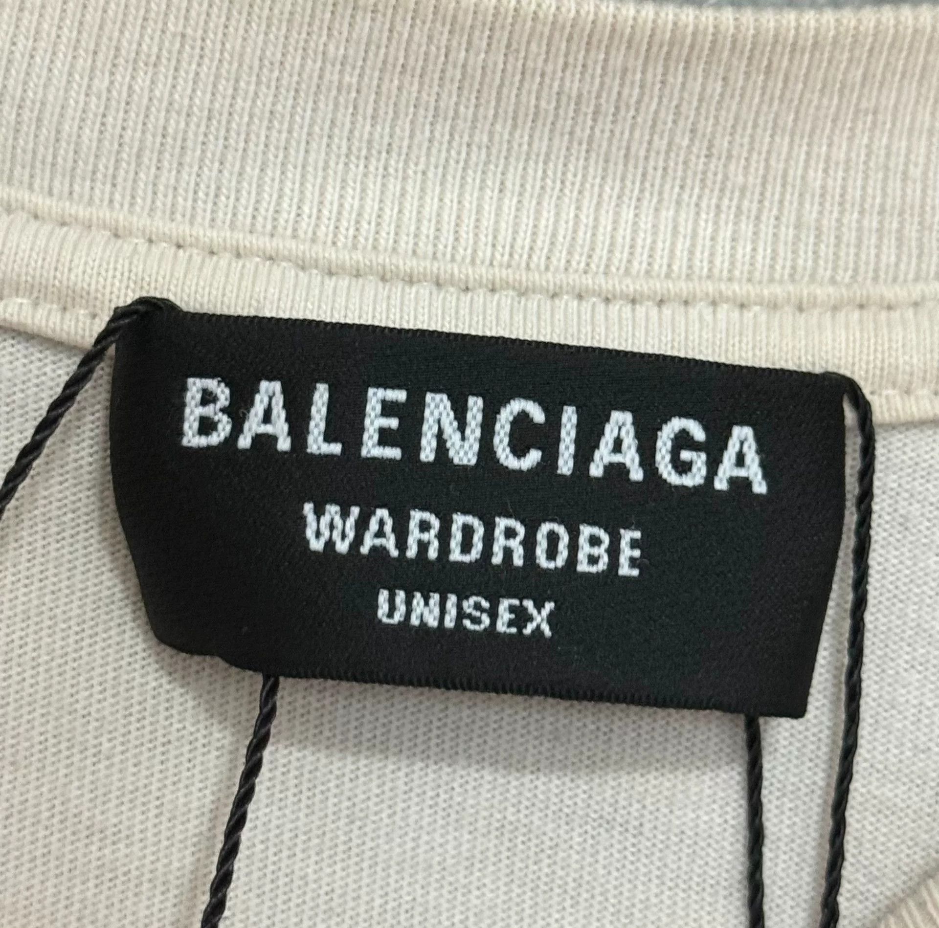 Balenciaga Balenciaga Beige Logo Short Sleeve Tee Size US L / EU 52-54 / 3 - 3 Thumbnail