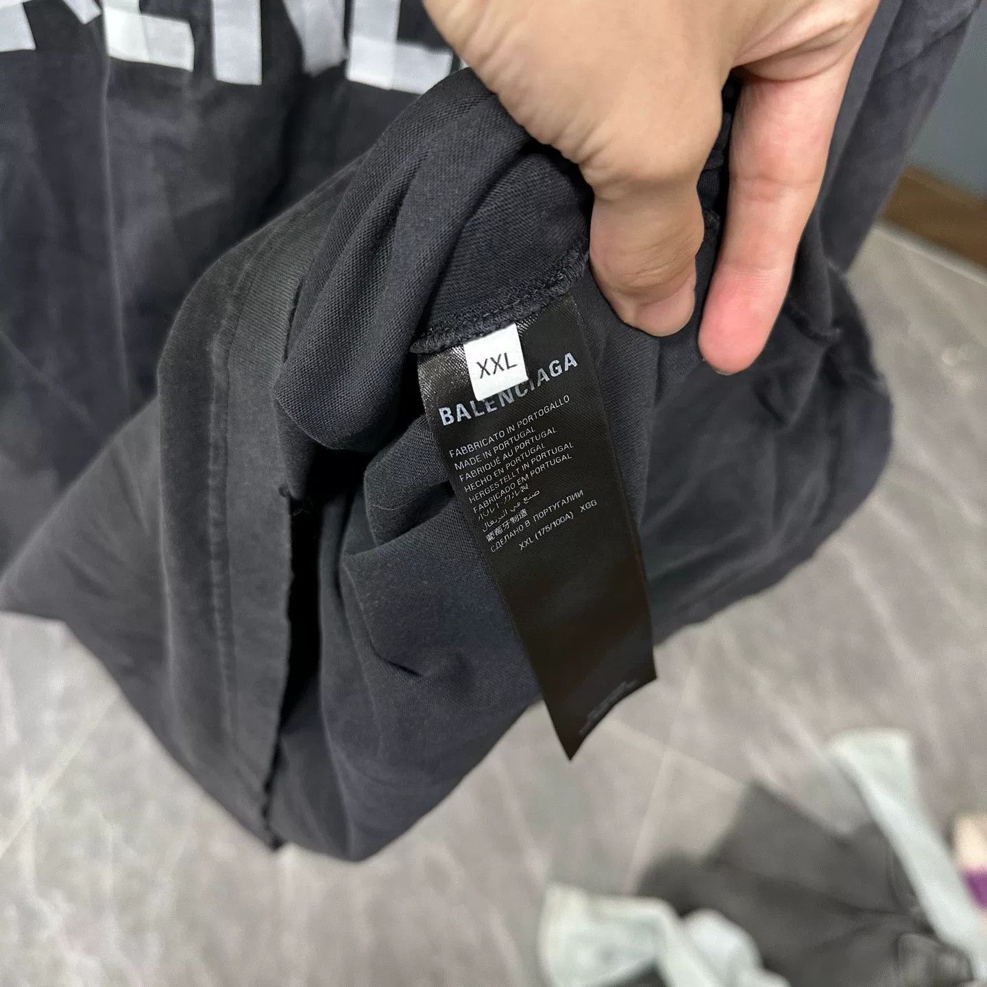 Balenciaga Balenciaga Black White Tape Short Sleeve T-shirt Size US XXL / EU 58 / 5 - 4 Thumbnail