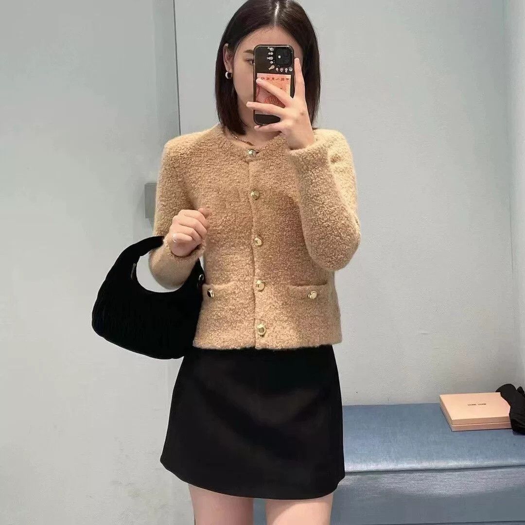 Miu Miu miumiu new knitted cardigan outerwear Size US M / EU 48-50 / 2 - 8 Thumbnail