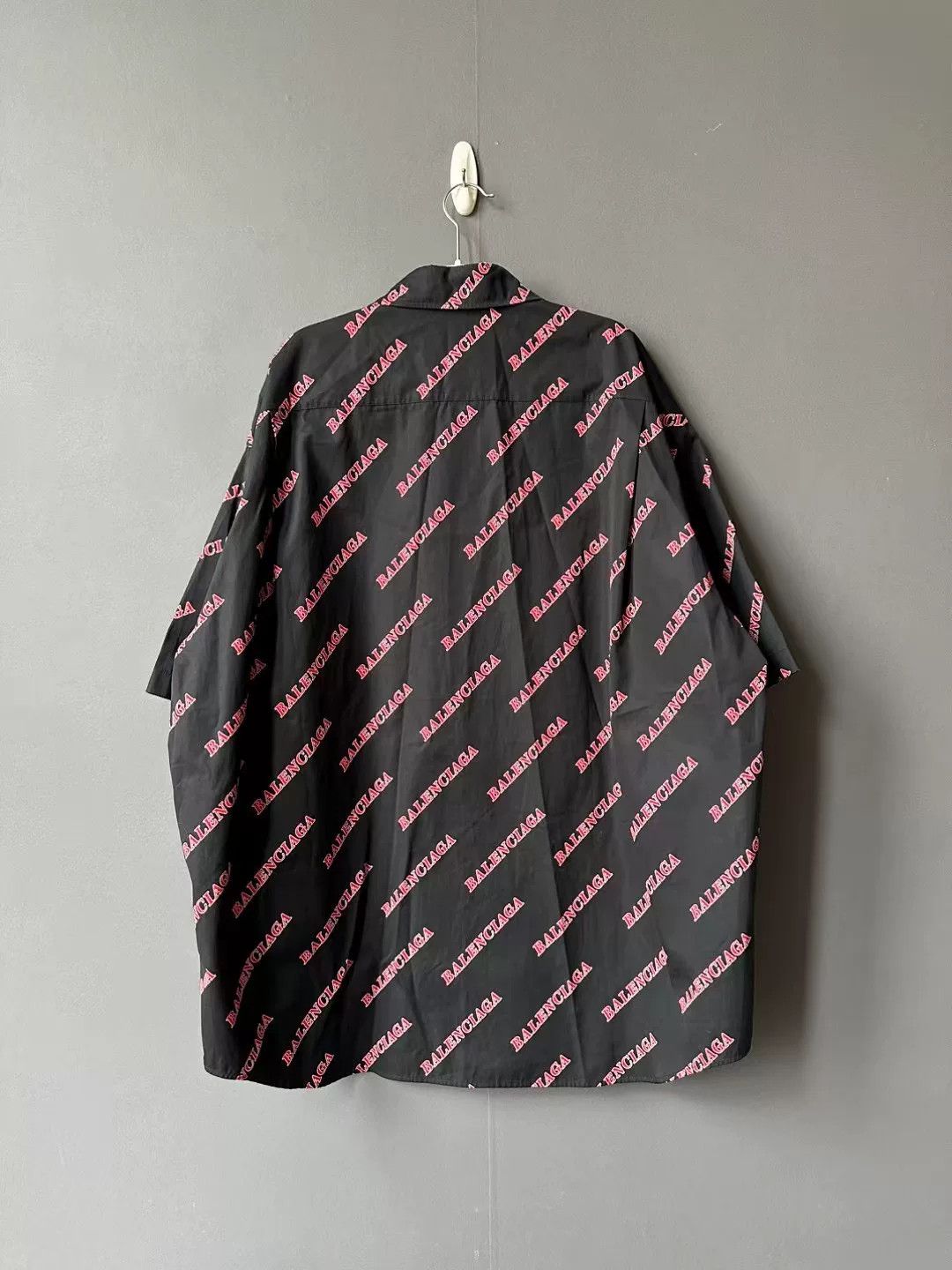 Balenciaga Balenciaga Logo Print Zip Short Shirt Size US XXL / EU 58 / 5 - 2 Thumbnail