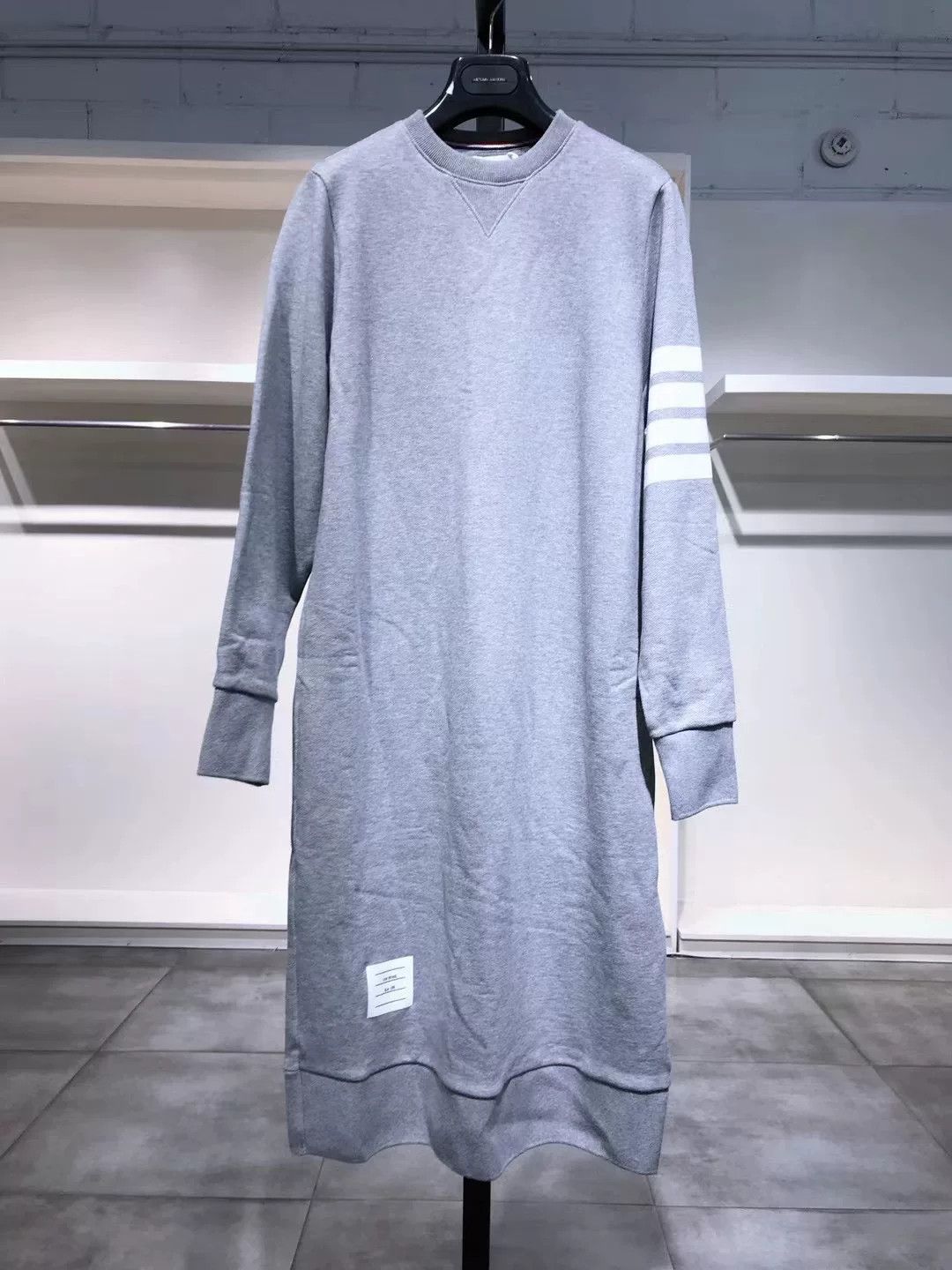 Thom Browne thom browne grey sweatshirt dress Size US M / EU 48-50 / 2 - 2 Thumbnail