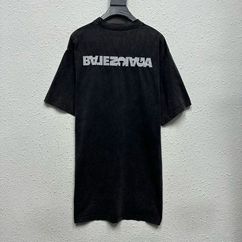 Balenciaga Balenciaga Washed Black Inverted Logo Tee Size US M / EU 48-50 / 2 - 2 Thumbnail
