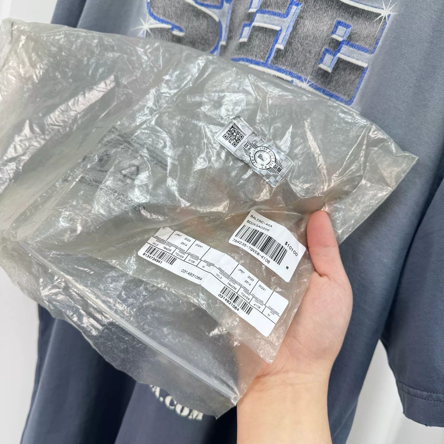 Balenciaga Balenciaga Diamond Water Destroyed Tee Size US M / EU 48-50 / 2 - 5 Thumbnail