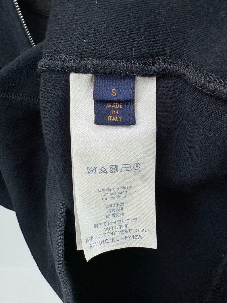 Louis Vuitton Louis Vuitton LV Small Logo Zip Jacket Size US S / EU 44-46 / 1 - 4 Thumbnail