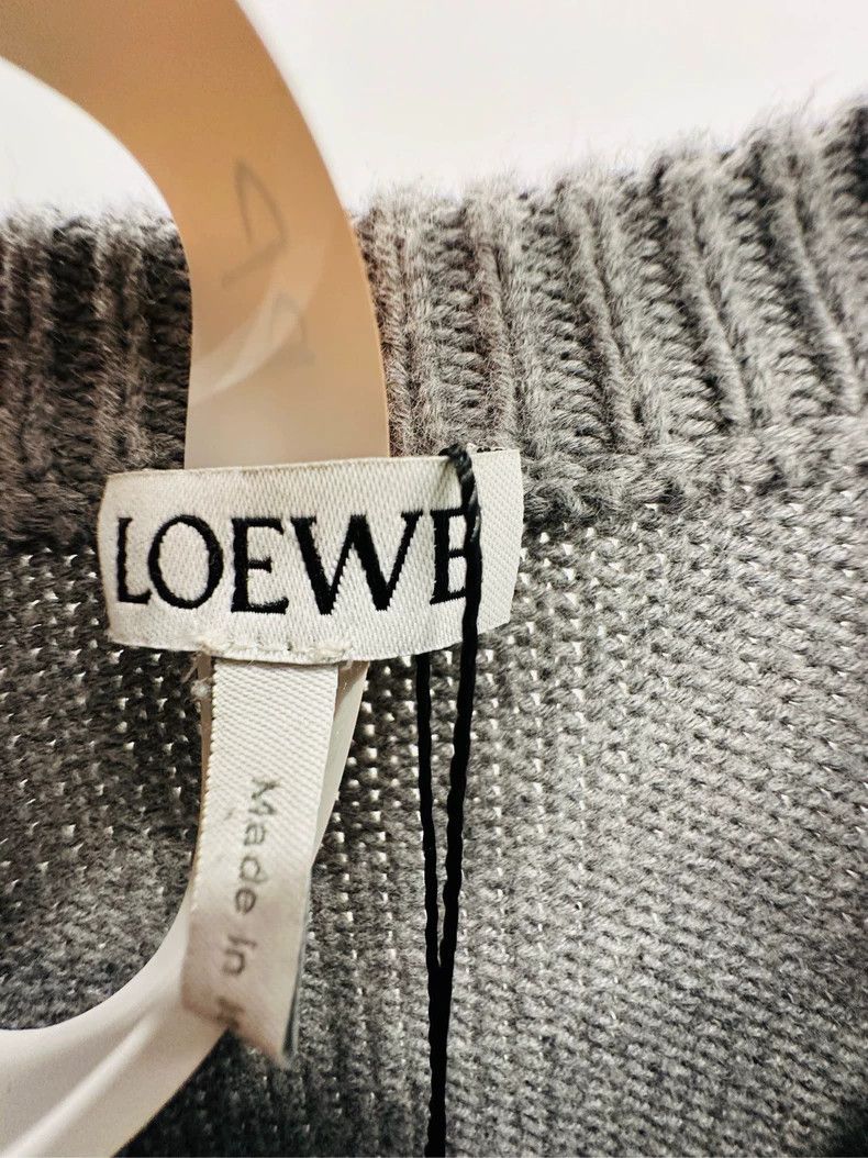 Loewe LOEWE Logo Round Neck Sweater Size US S / EU 44-46 / 1 - 3 Thumbnail