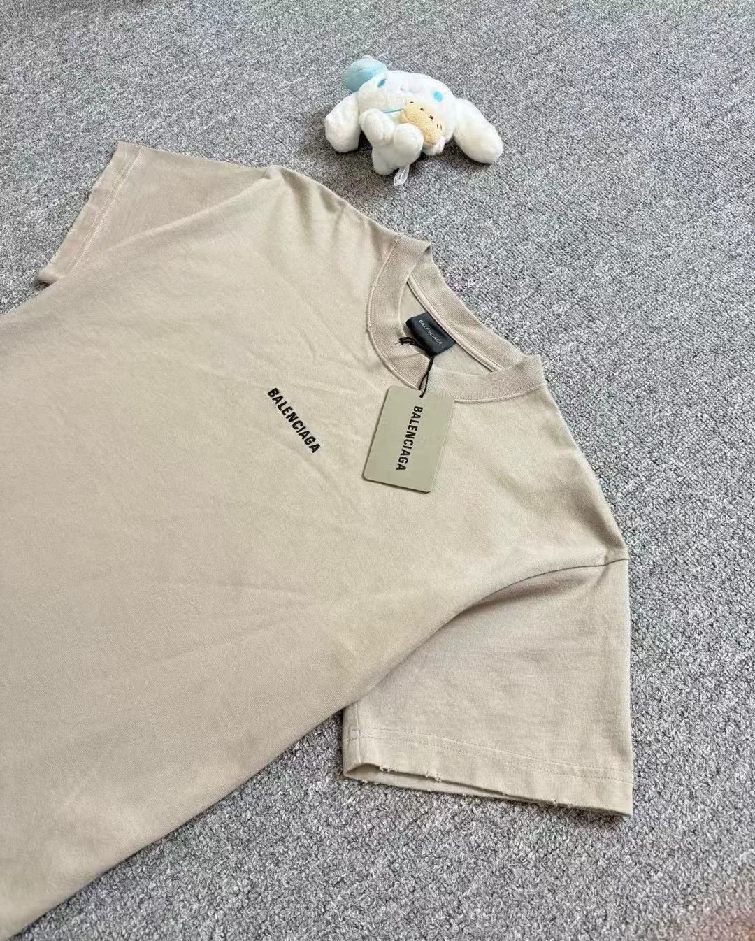 Balenciaga Balenciaga Beige Embroidered Logo T-shirt XS Size US XS / EU 42 / 0 - 3 Thumbnail