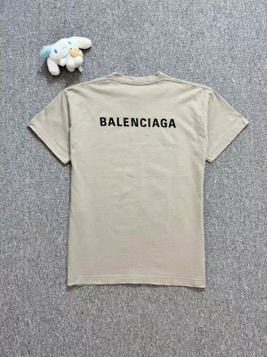 Balenciaga Balenciaga Beige Embroidered Logo T-shirt XS Size US XS / EU 42 / 0 - 2 Thumbnail