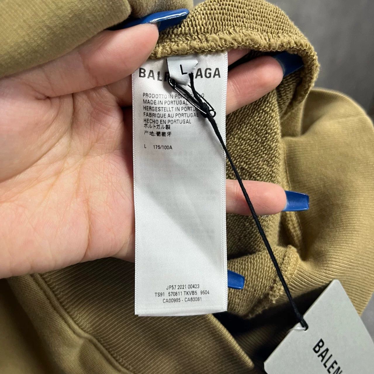Balenciaga Balenciaga Beige Hooded Sweatshirt Size US L / EU 52-54 / 3 - 3 Thumbnail