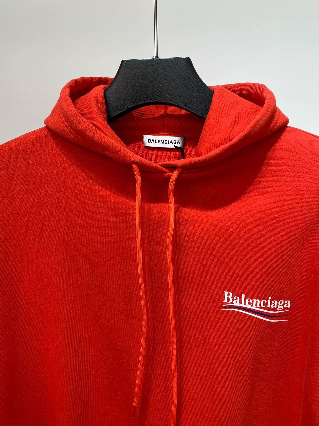 Balenciaga Balenciaga Red Logo Print Hoodie Size US S / EU 44-46 / 1 - 7 Thumbnail