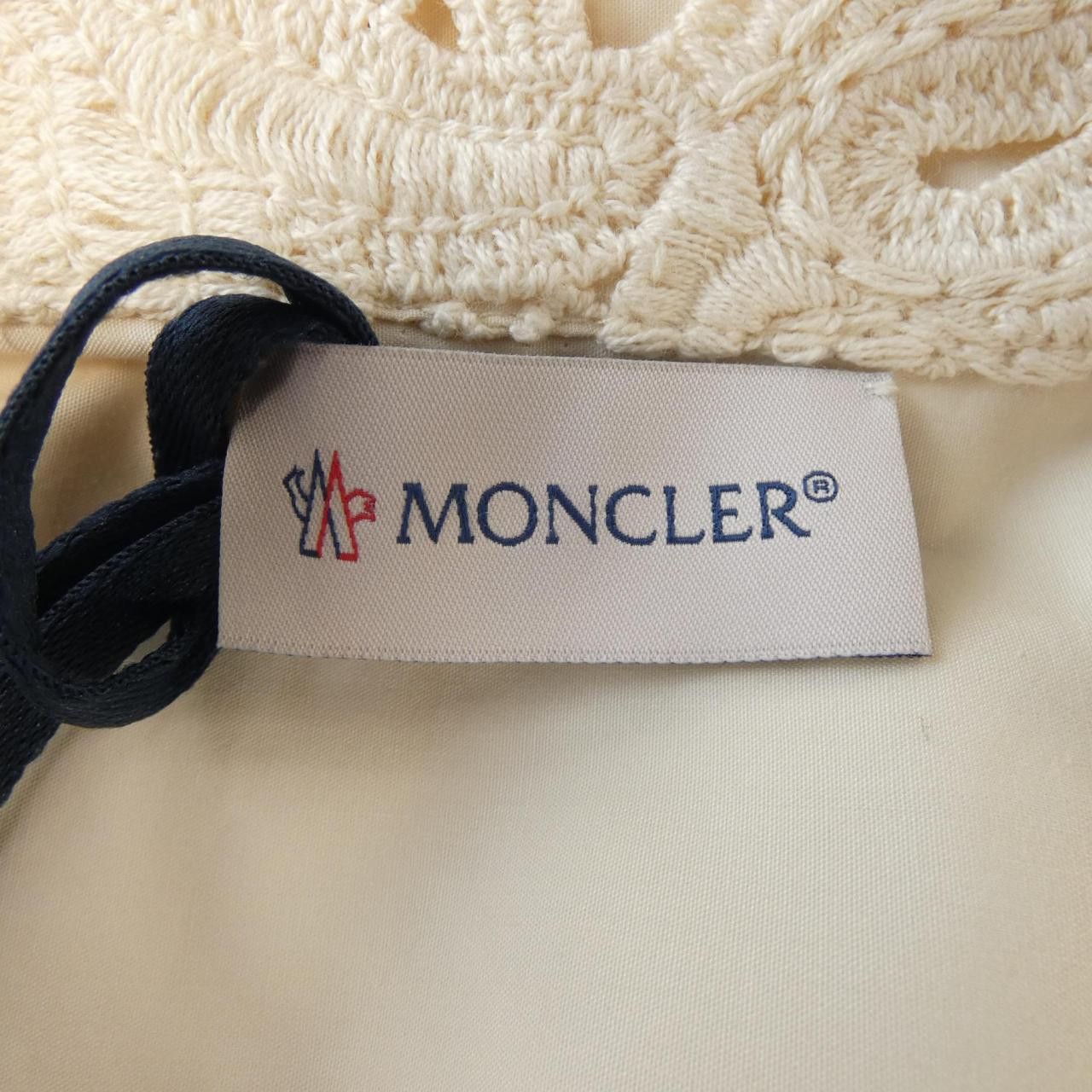 Moncler Moncler Moncler Material Jacket Others Outerwear 10932F00015 DUTY FREE for USA Size ONE SIZE - 5 Thumbnail