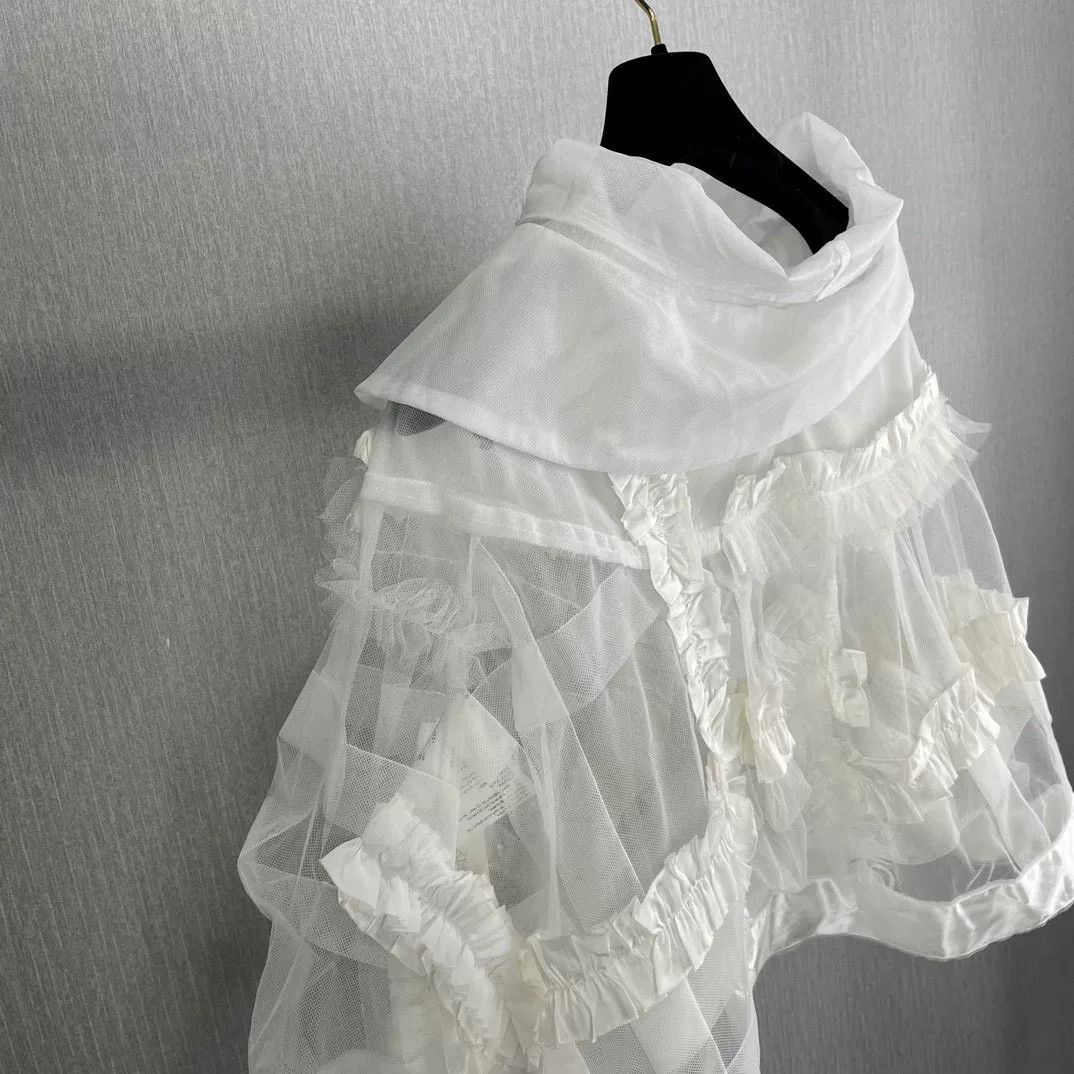 Comme des Garcons COMME des garcons White Lace Cape Coat Size US M / EU 48-50 / 2 - 6 Thumbnail