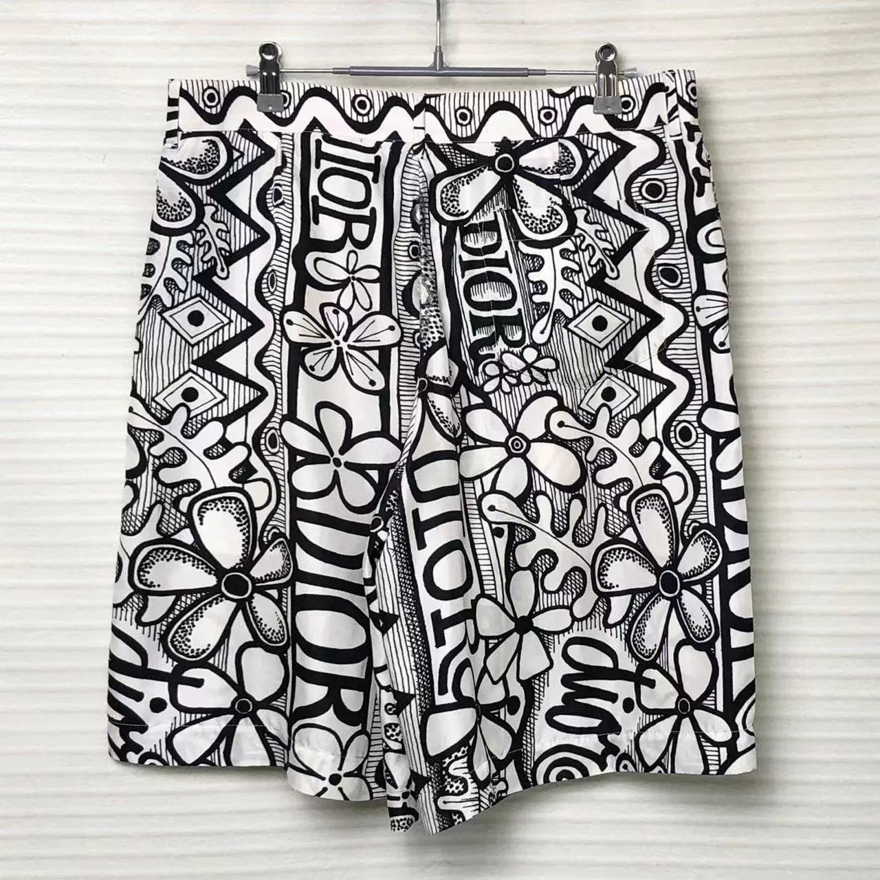 Dior dior x stussy black and white logo shorts Size US 44 / EU 60 - 2 Thumbnail