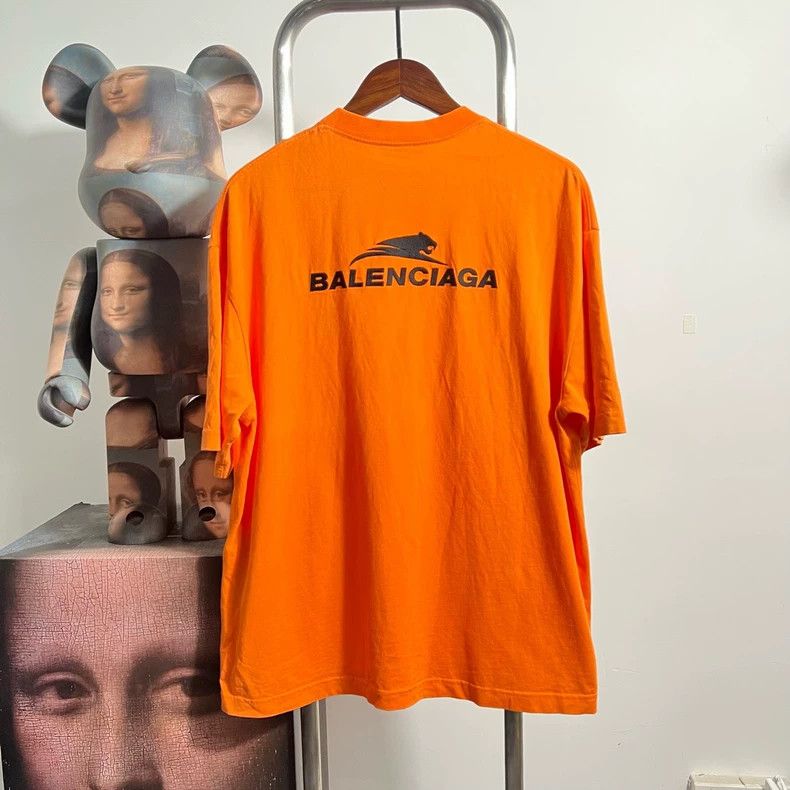 Balenciaga Balenciaga Embroidered Short Sleeve Tee Size US S / EU 44-46 / 1 - 2 Thumbnail