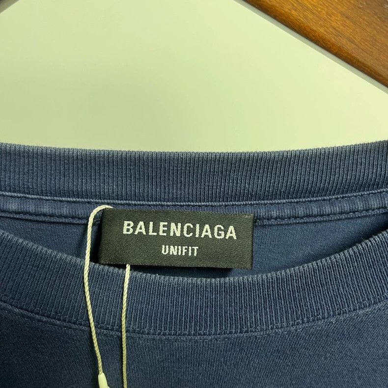 Balenciaga Balenciaga Gay Embroidered Short Sleeve Size US M / EU 48-50 / 2 - 3 Thumbnail
