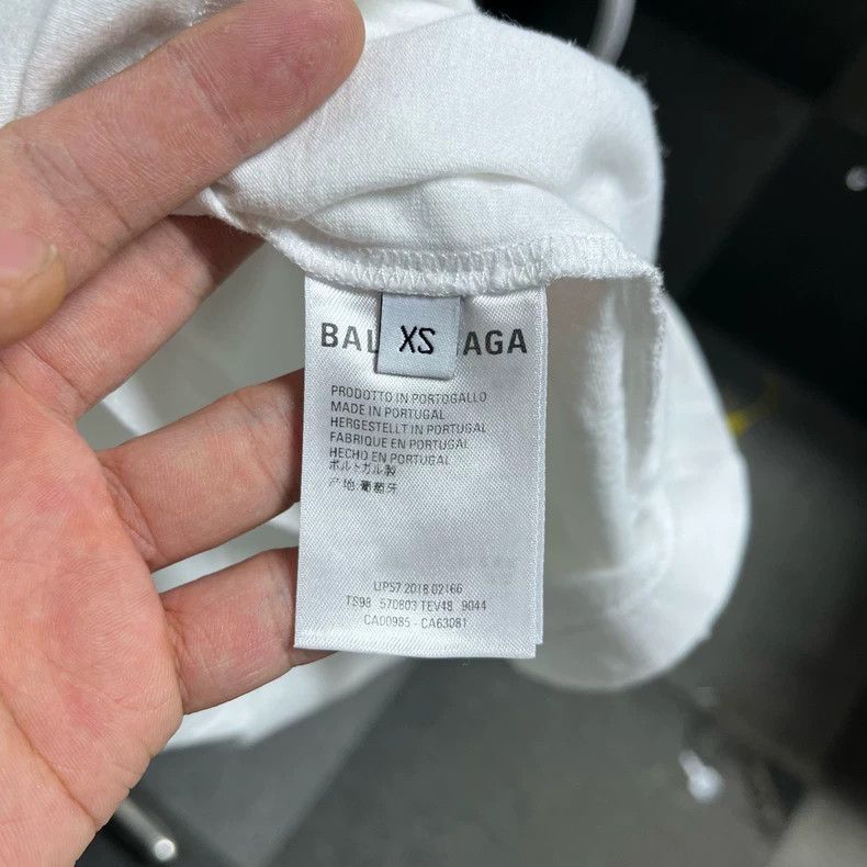 Balenciaga Balenciaga Lock Buckle Short Sleeve Tee Size US XS / EU 42 / 0 - 4 Thumbnail