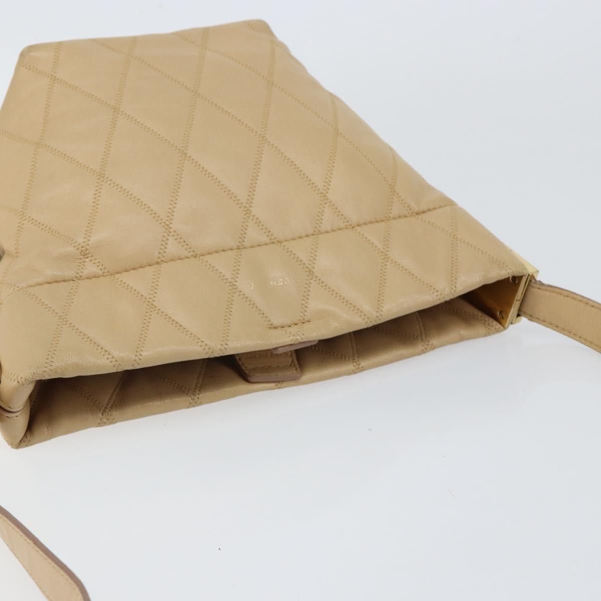 Givenchy Givenchy GV Bucket Bag Quilted Leather Size ONE SIZE - 16 Thumbnail