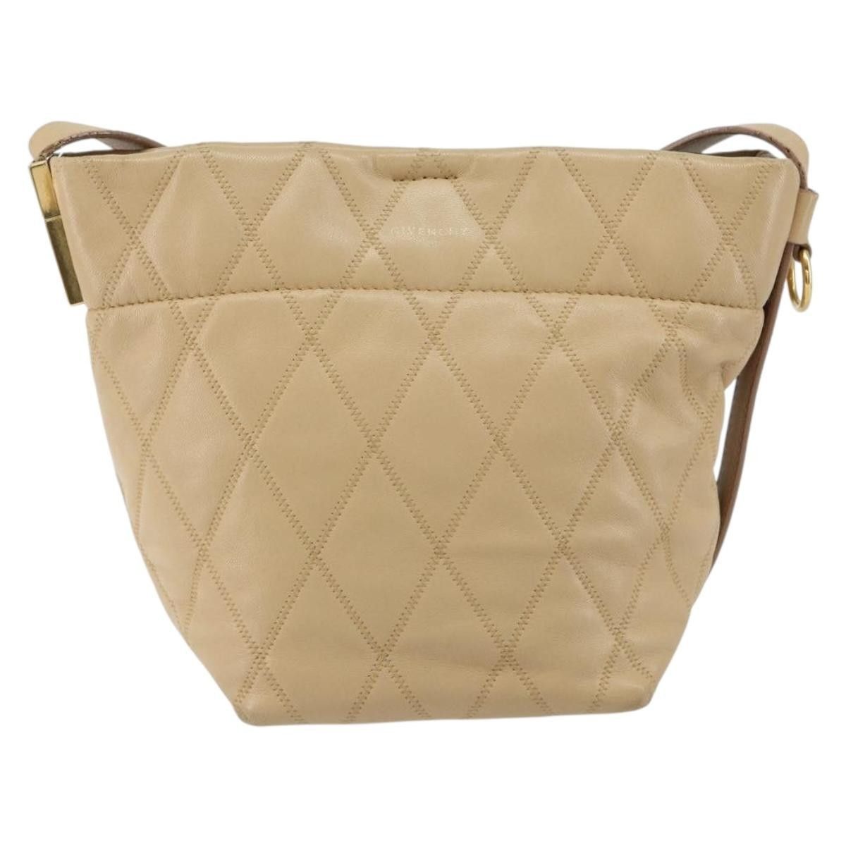 Givenchy Givenchy GV Bucket Bag Quilted Leather Size ONE SIZE - 20 Thumbnail