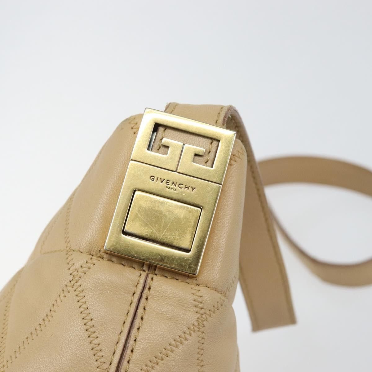 Givenchy Givenchy GV Bucket Bag Quilted Leather Size ONE SIZE - 13 Thumbnail