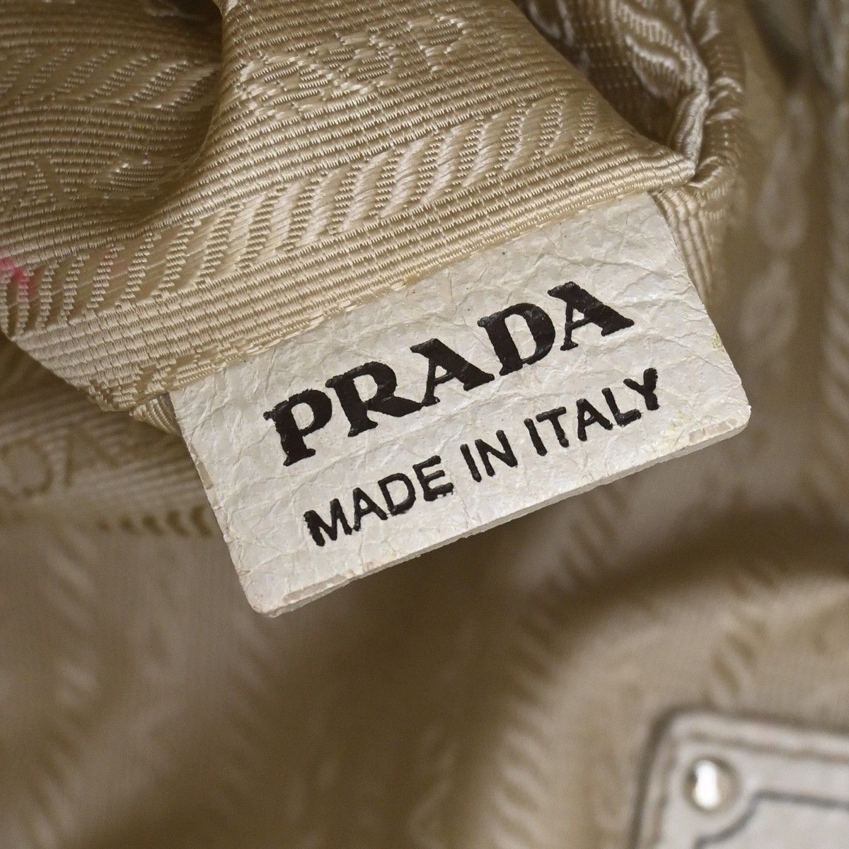 Prada Prada Side Pocket Zip Hobo Vitello Daino Size ONE SIZE - 13 Thumbnail