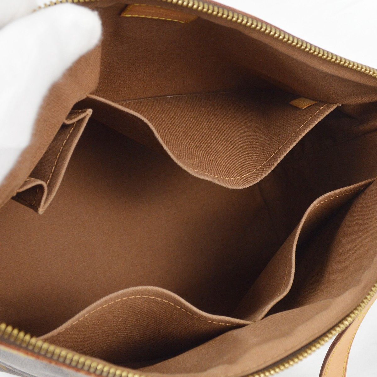 Louis Vuitton Louis Vuitton Palermo Handbag Monogram Canvas Size ONE SIZE - 8 Thumbnail