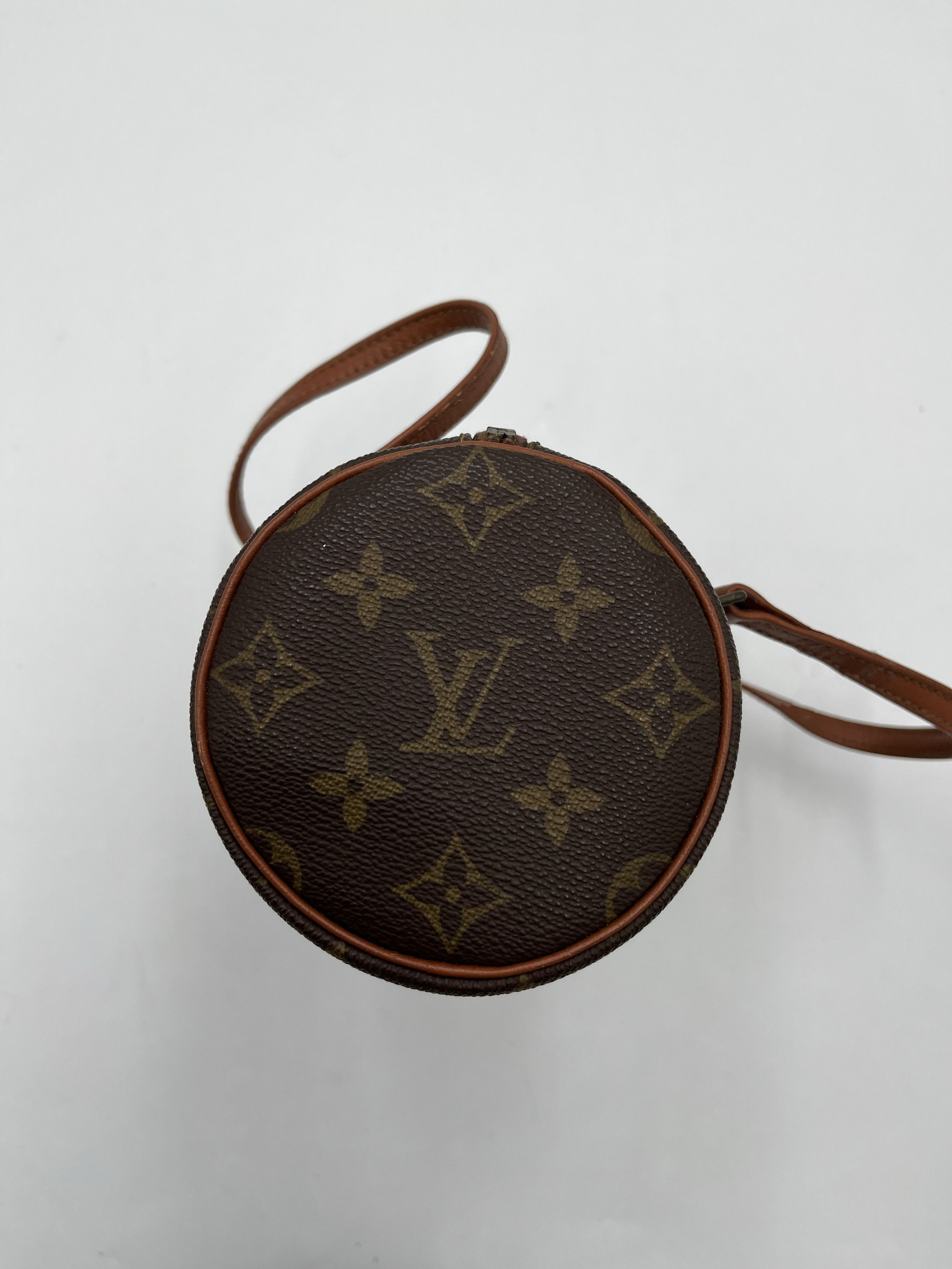 Louis Vuitton Louis Vuitton Papillon Handbag Monogram Canvas Size ONE SIZE - 6 Thumbnail