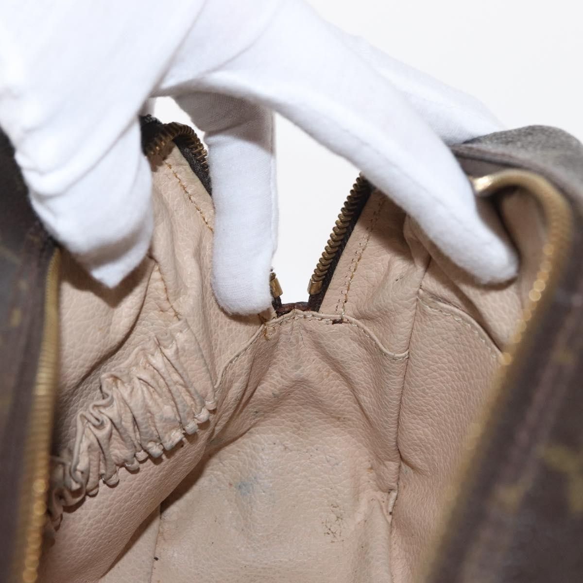 Louis Vuitton Louis Vuitton Trousse Toilette Monogram Canvas Size ONE SIZE - 18 Thumbnail