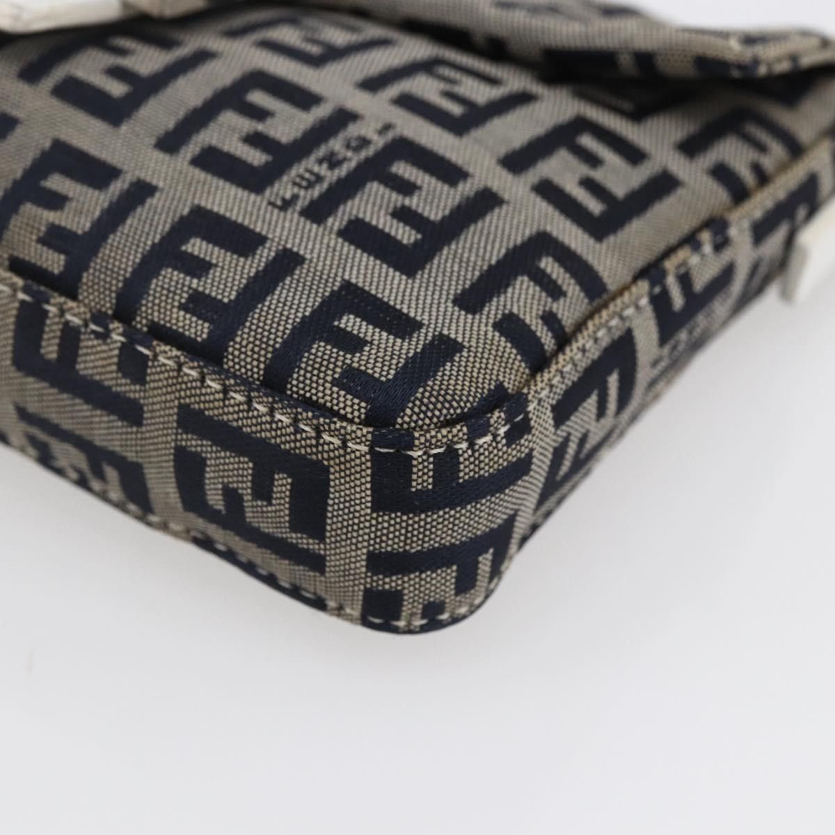 Fendi Fendi Baguette Bag Zucchino Canvas Size ONE SIZE - 9 Thumbnail