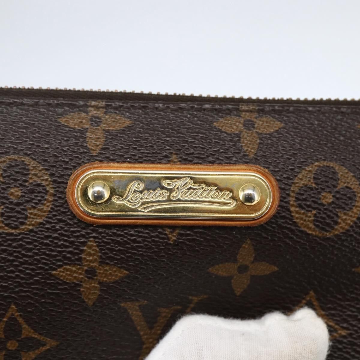 Louis Vuitton Louis Vuitton Milla Pochette Monogram Canvas Size ONE SIZE - 20 Thumbnail