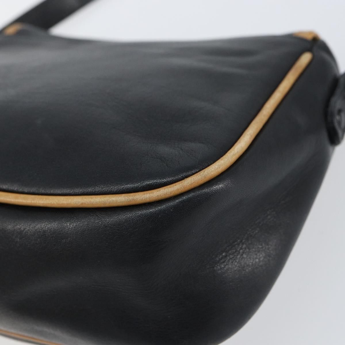 Celine Celine Vintage Shoulder Bag Leather Size ONE SIZE - 10 Thumbnail
