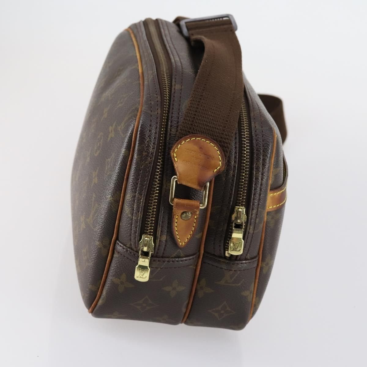 Louis Vuitton Louis Vuitton Reporter Bag Monogram Canvas Size ONE SIZE - 4 Thumbnail