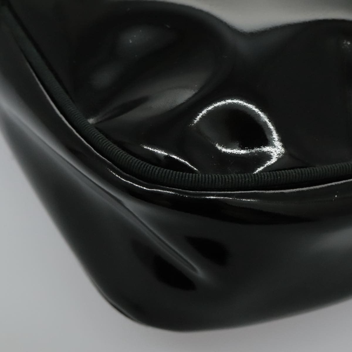 Salvatore Ferragamo Salvatore Ferragamo Vala Shoulder Bag Patent Leather Size ONE SIZE - 11 Thumbnail