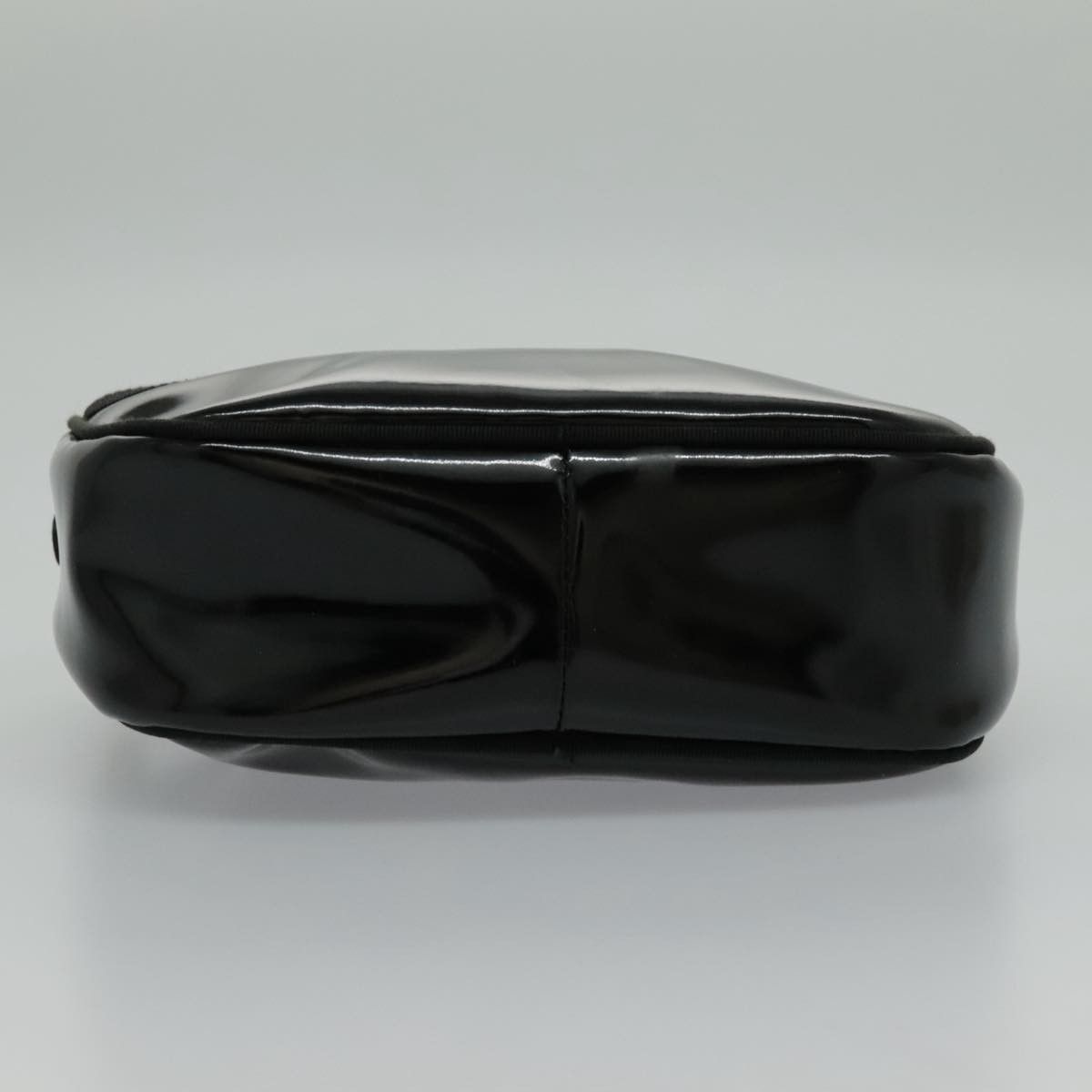 Salvatore Ferragamo Salvatore Ferragamo Vala Shoulder Bag Patent Leather Size ONE SIZE - 22 Thumbnail