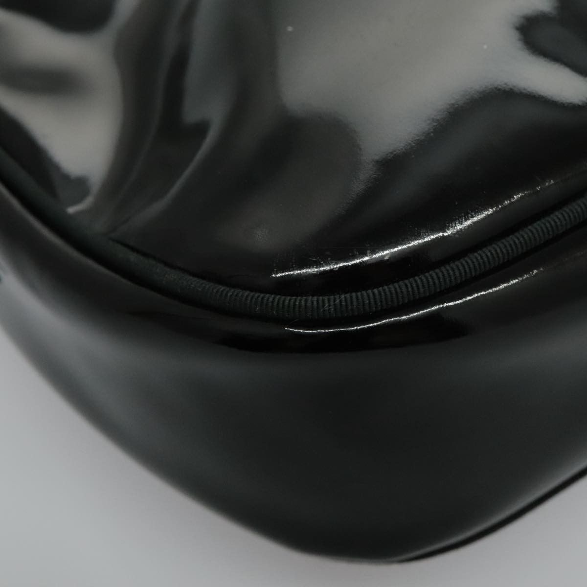 Salvatore Ferragamo Salvatore Ferragamo Vala Shoulder Bag Patent Leather Size ONE SIZE - 10 Thumbnail