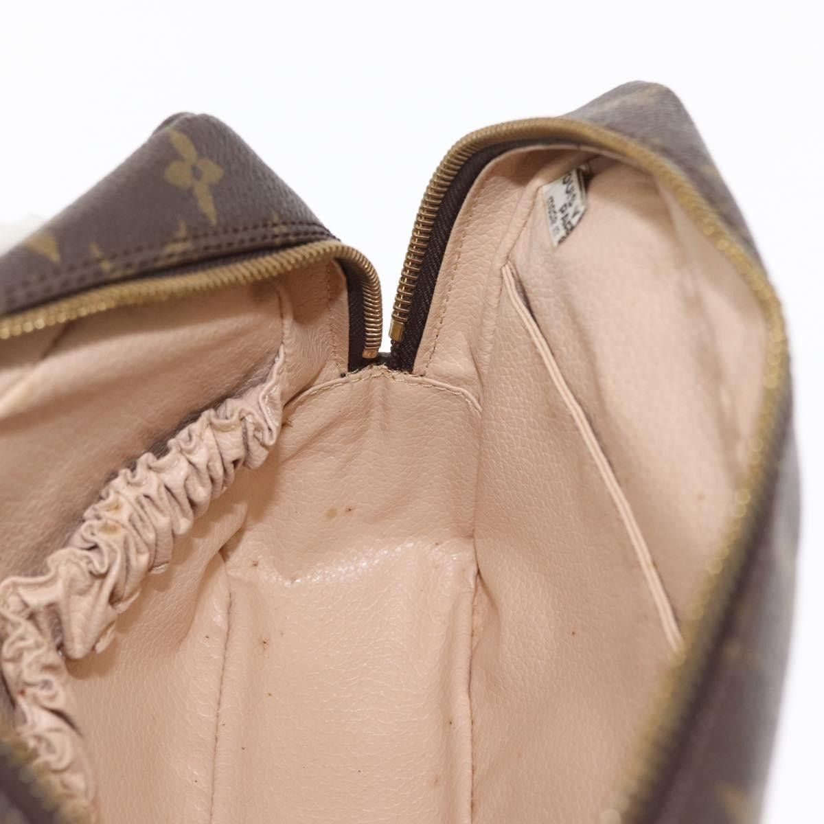 Louis Vuitton Louis Vuitton Trousse Toiletry Pouch Monogram Canvas Size ONE SIZE - 18 Thumbnail