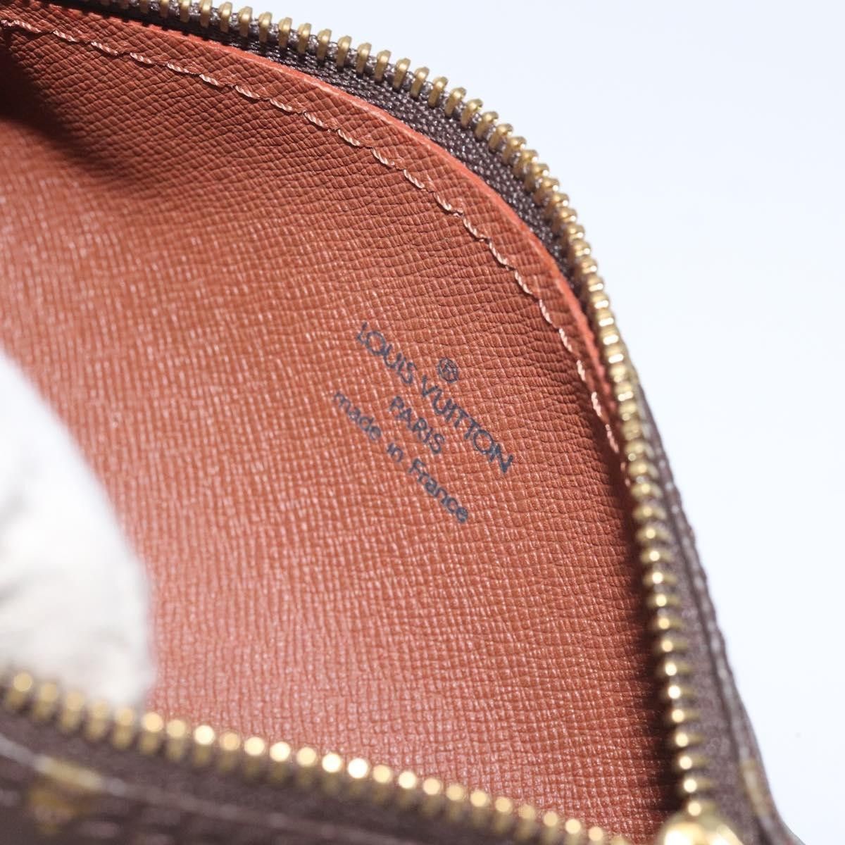 Louis Vuitton Louis Vuitton Papillon Pochette Monogram Canvas Size ONE SIZE - 6 Thumbnail