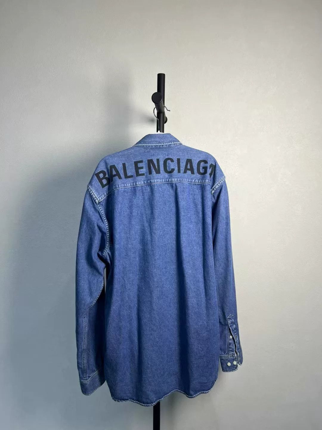 Balenciaga Balenciaga Back Logo Denim Jacket Size US M / EU 48-50 / 2 - 2 Thumbnail