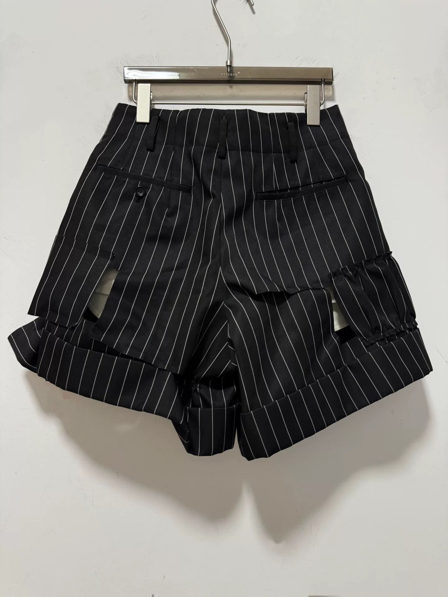 Comme des Garcons CDG Deconstructed Bow Stripe Shorts Size US 26 / EU 42 - 5 Thumbnail