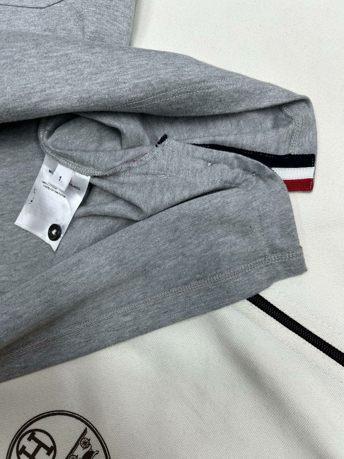 Thom Browne Thom Browne Classic Stripe Gray T-Shirt Size US S / EU 44-46 / 1 - 7 Thumbnail