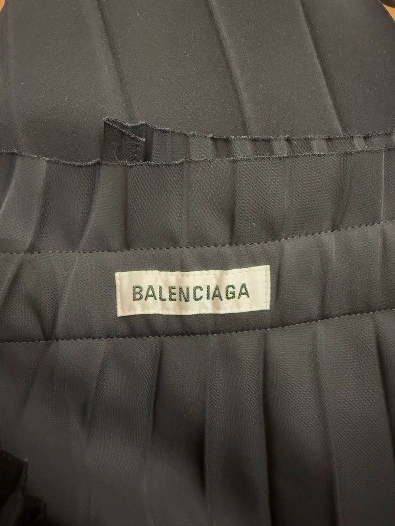 Balenciaga Balenciaga Black Pleated Asymmetric Skirt Size US 36 / EU 52 - 4 Thumbnail